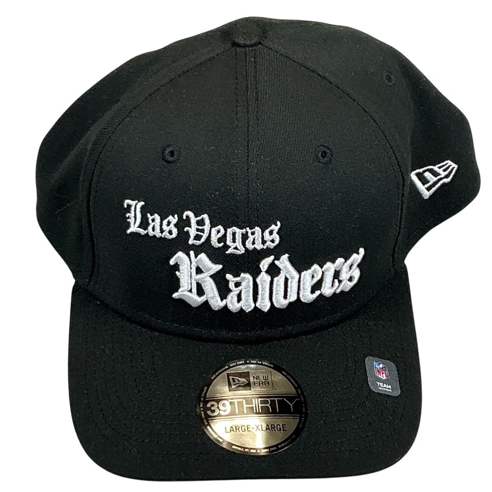 New Era‎ Las Vegas Raiders 39THIRTY Black Gothic Font Hat  NFL Cap L-XL NWT